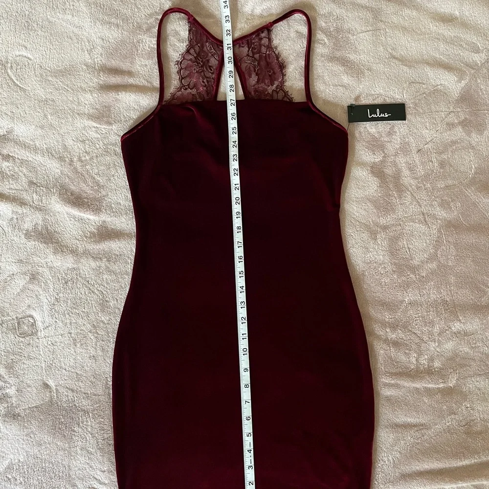 Lulus burgundy velvet mini cocktail dress- size large - Picture 3 of 7
